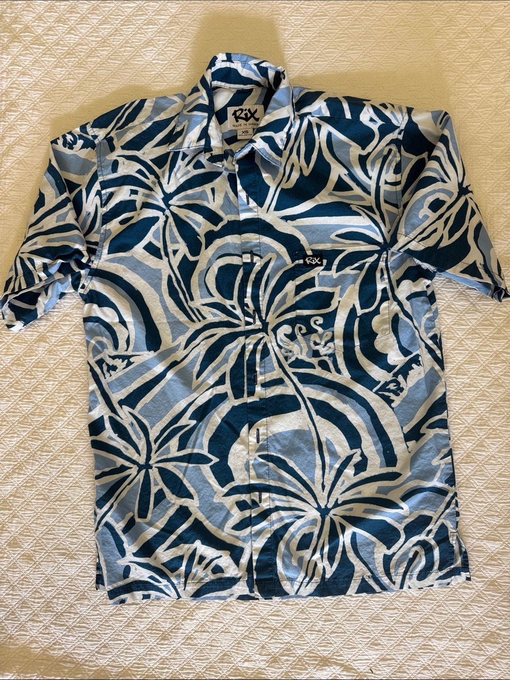 RIX made in Hawaii Short-Sleeve Floral Print shirt Sz XS